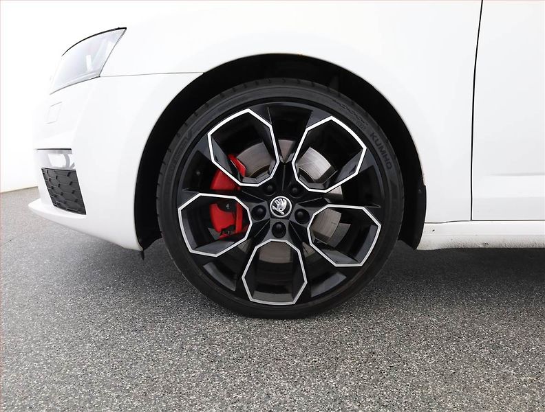 Škoda Octavia (2014) RS 2.0 TDI, Automat, Kůže - fotka 20 z 20