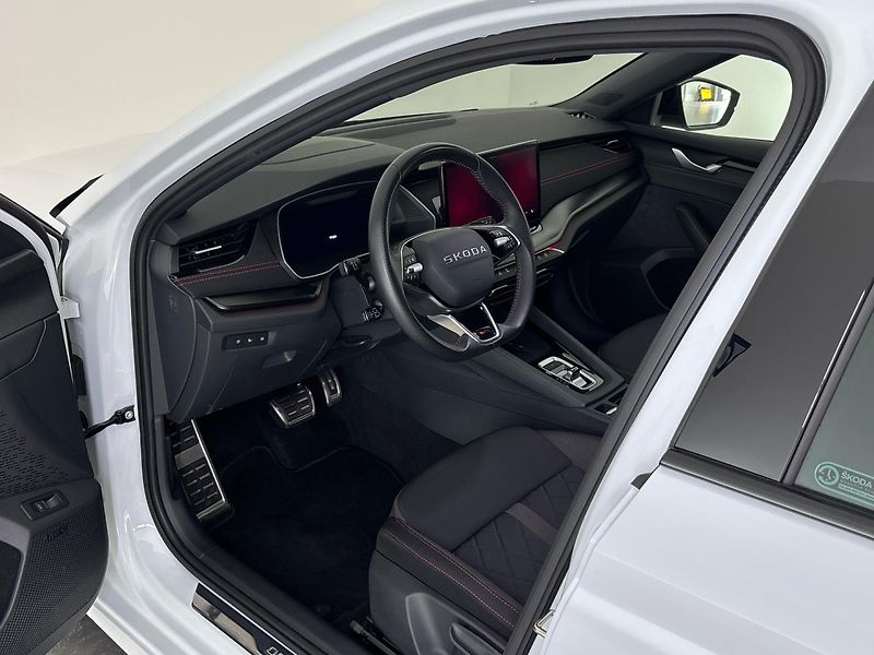 Škoda Octavia RS - fotka 6 z 29