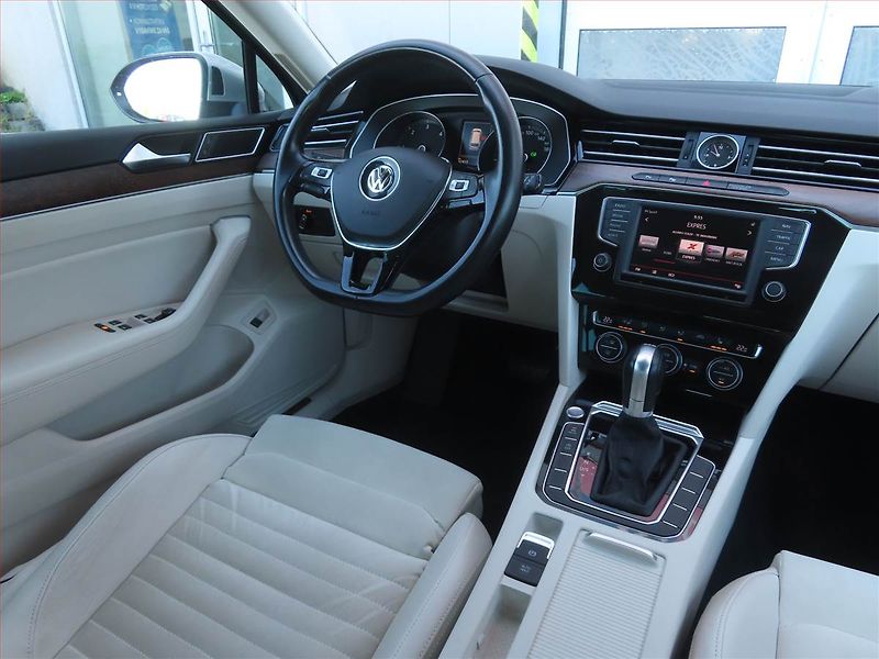 Volkswagen Passat (2016) 2.0 TDI, Automat, Serv.kniha - fotka 7 z 24