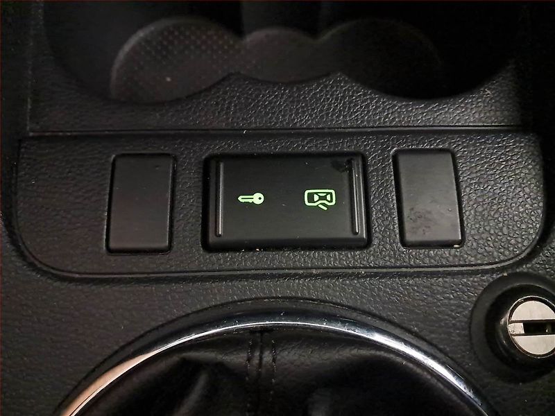 Škoda Fabia (2013) Ambiente 1.2 TSI - fotka 13 z 17