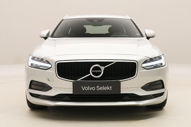 Volvo V90 D4 MOMENTUM AUT - fotka 16 z 39