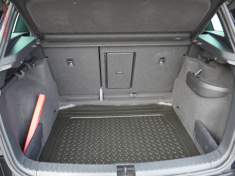 Škoda Karoq (2021) 1.5 TSI, SportLine. DSG, LED - fotka 7 z 21