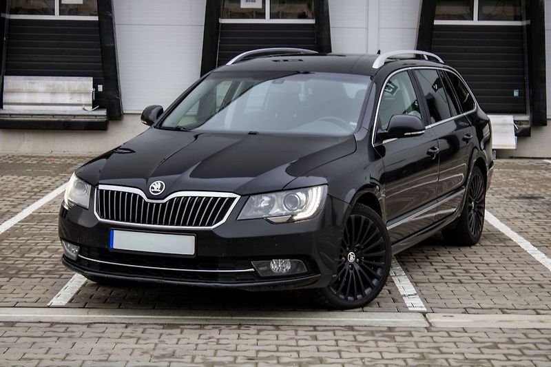 Škoda Superb - fotografie inzerátu