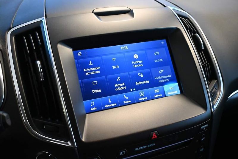 Ford S-MAX (2020) 2.0 140 KW LED SONY ACC 8AT EC - fotka 18 z 37