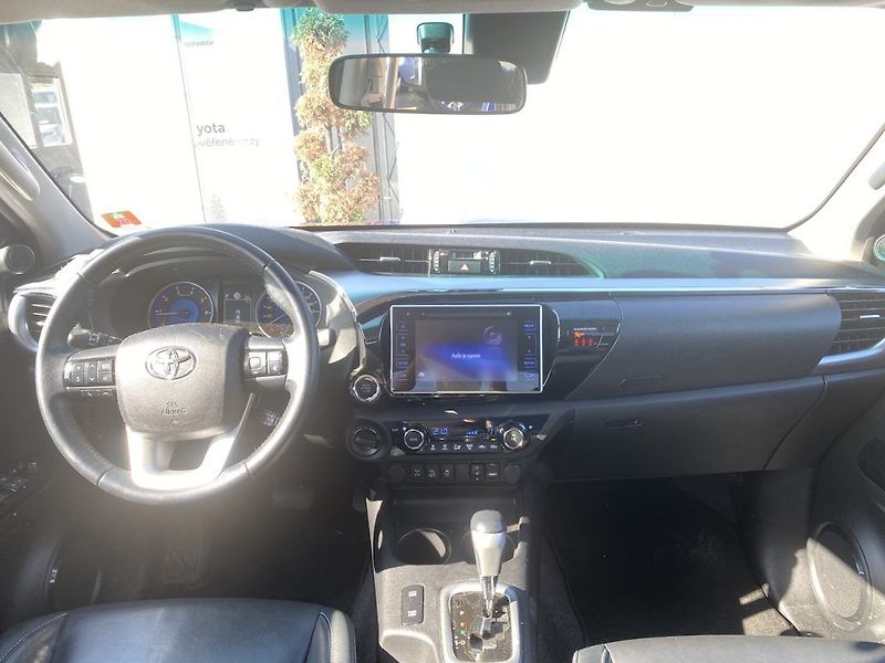 Toyota Hilux 2.4D, ČR, Executive, DPH - fotka 11 z 18