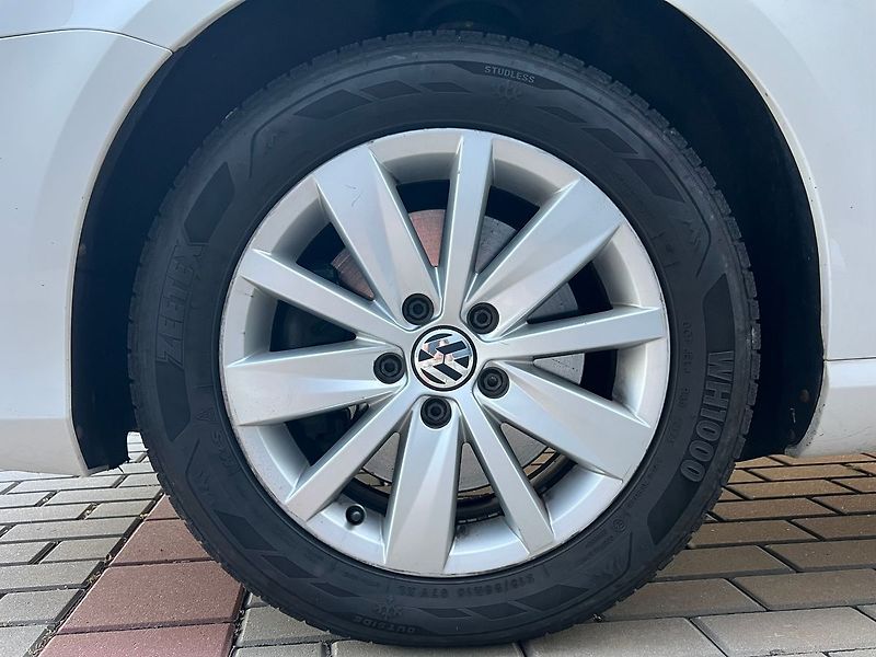 Volkswagen Passat TDI-ALU-NAVI-PLNÝ SERVIS - fotka 9 z 45
