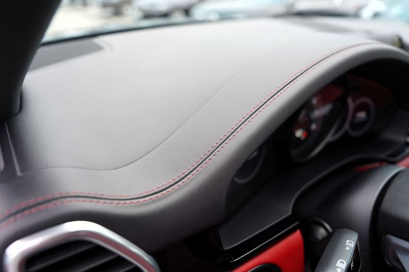 Porsche Cayenne 3.0 V6 Coupé/ČR/1.maj./340Ps - fotka 47 z 47