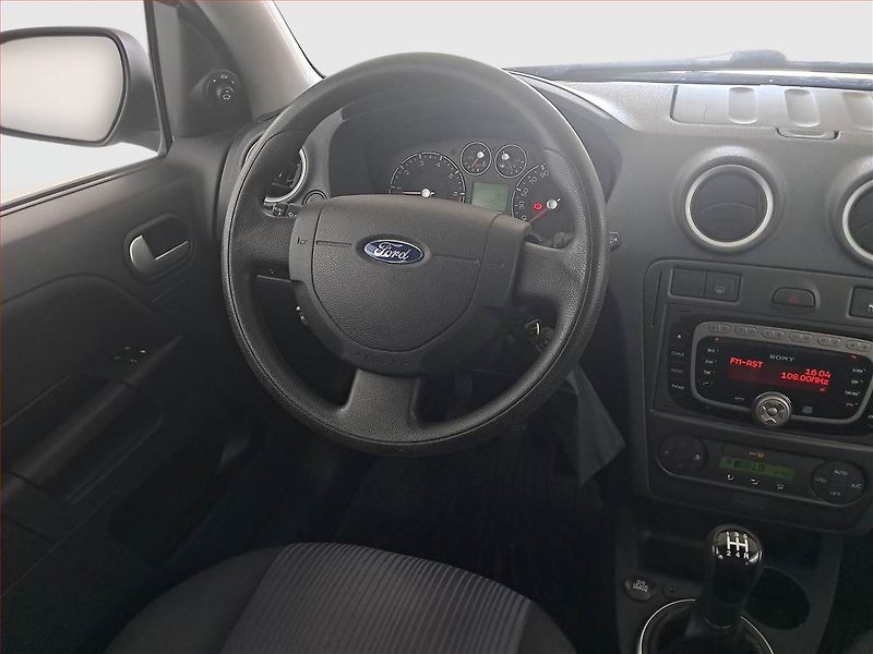 Ford Fusion (2010) 1.4, Tažné, plně pojízdný - fotka 7 z 15