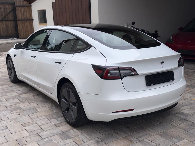 Tesla Model 3 (2021) SR+ 60, LFP, SOH:92% - fotka 2 z 14