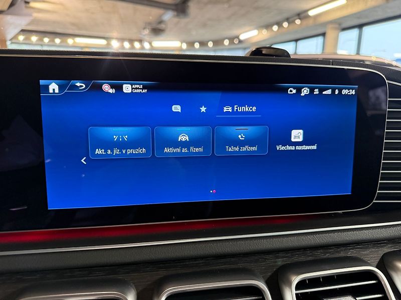 Mercedes-Benz GLE 450d 4MATIC, Masáž,AMG Premium - fotka 31 z 47
