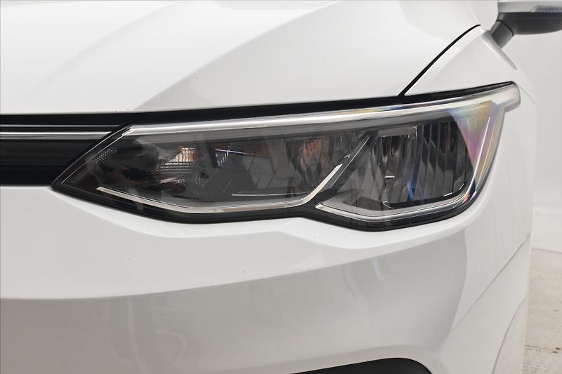 Volkswagen Golf 2,0 TDI 85 kW Life Záruka až 5 - fotka 29 z 31