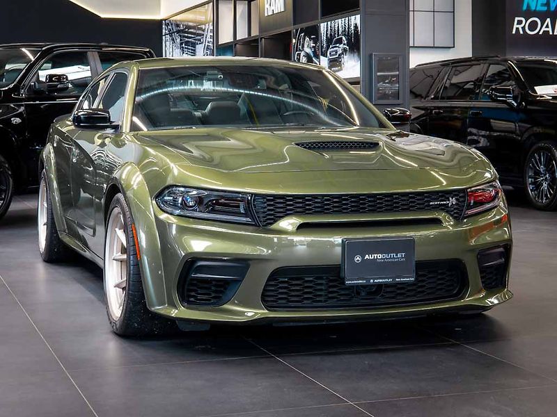 Dodge Charger (2023) 6.4 Scat Pack Wide Swinger - fotka 7 z 36