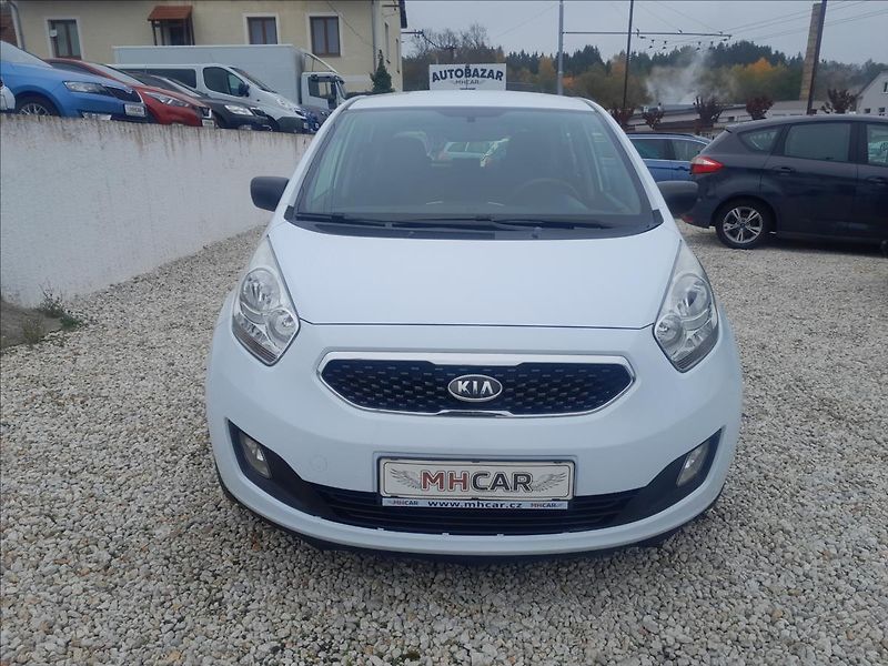 Kia Venga 1,4i16V 66kW - fotka 2 z 47