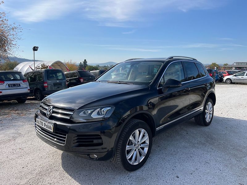Volkswagen Touareg 3,0 TDI V 6 - fotka 13 z 15