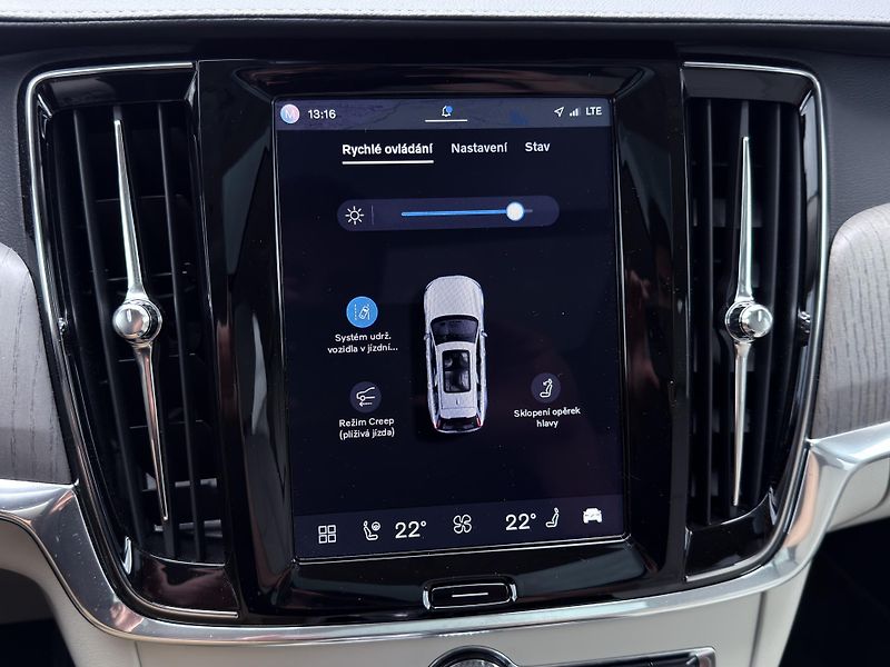 Volvo V90 T8 AWD ULTRA *VZDUCH* + kola - fotka 41 z 60