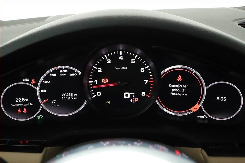 Porsche Cayenne (2022) V6 - fotka 8 z 18