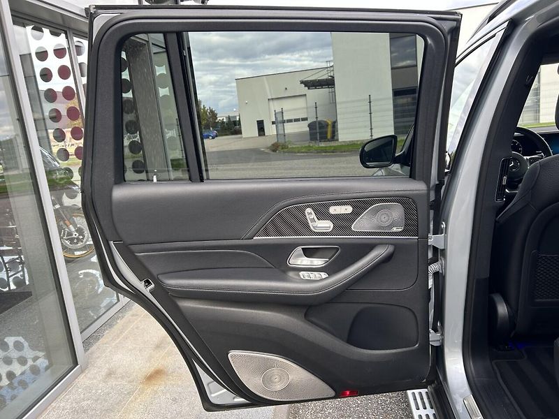 Mercedes-Benz GLS 400d 4MATIC AMG AIRMATIC - fotka 25 z 31