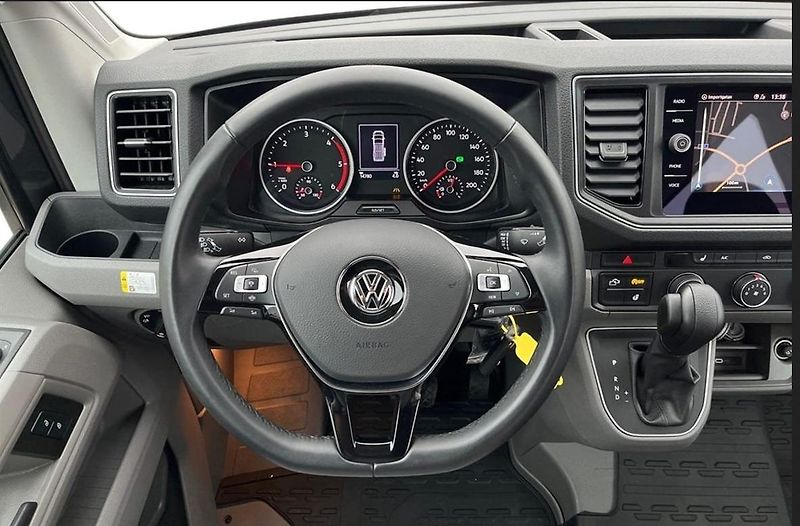 Volkswagen Grand California 680 2.0 TDI 4x4 - max 3880 kg - fotka 12 z 27