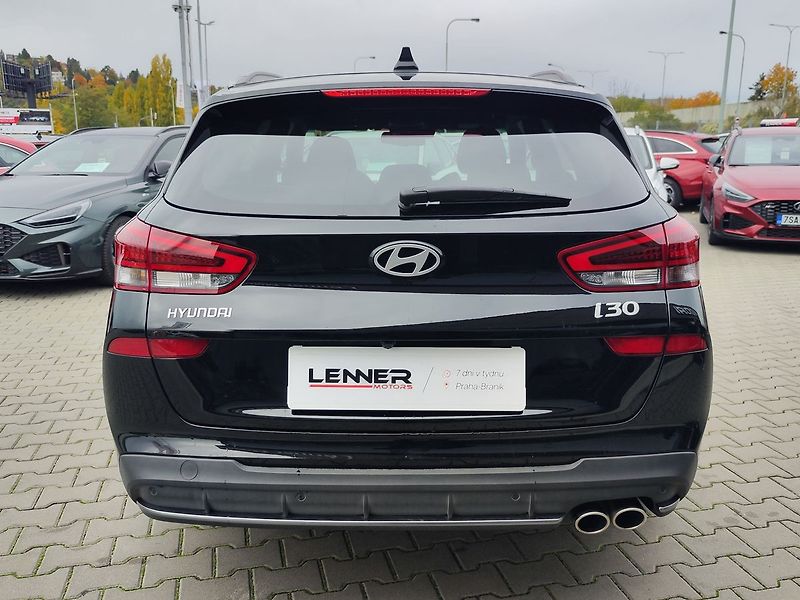 Hyundai i30 1.5 T-GDI/103kW N-Line DCT - fotka 6 z 34