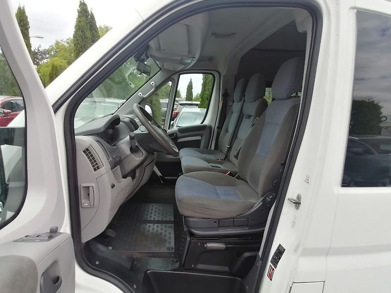 Citroën Jumper (2010) 2.2 HDi 9 míst,Klima - fotka 8 z 18