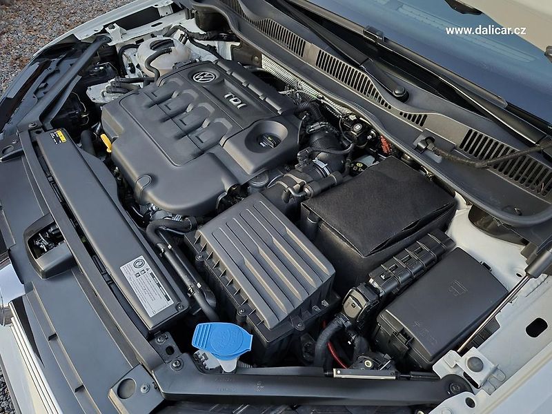Volkswagen Golf Sportsvan (2016) 2.0TDi 110KW Highline původ ČR - fotka 19 z 51