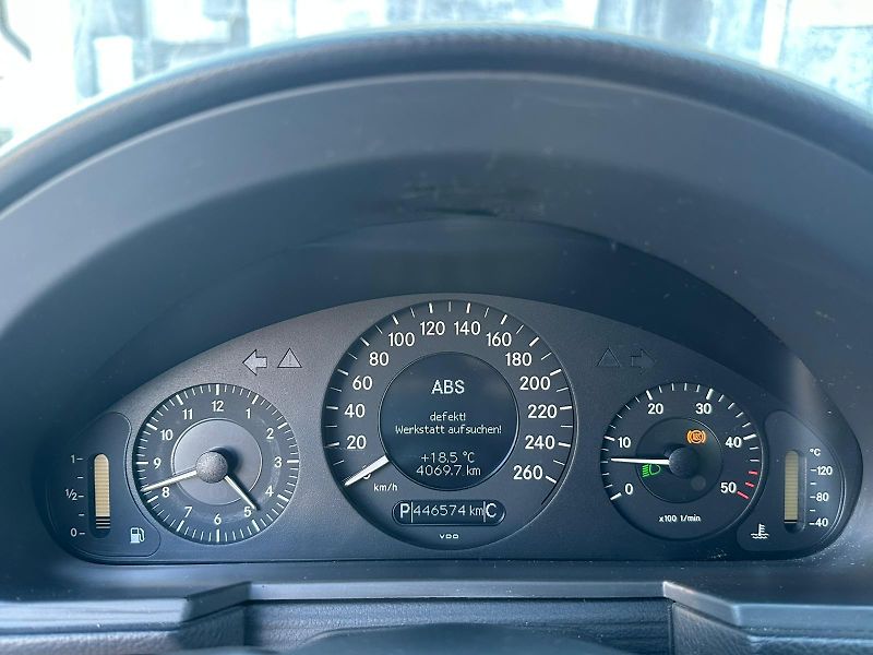 Mercedes-Benz Třídy E (2004) E320CDi,150KW, VYHŘ.SED.,TEMP. - fotka 23 z 24