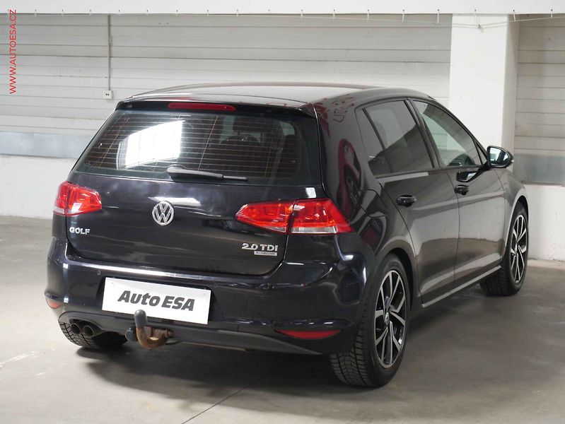 Volkswagen Golf (2014) 2.0 TDi, ČR, AC, tempo - fotka 6 z 19