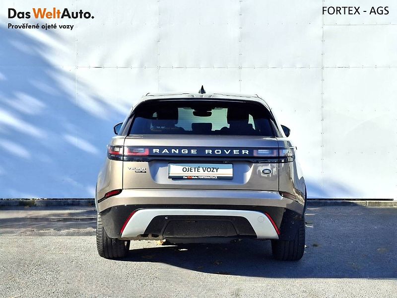 Land Rover Range Rover Velar (2018) D240 SE,2.0L 177kW,4x4,Automat - fotka 7 z 33