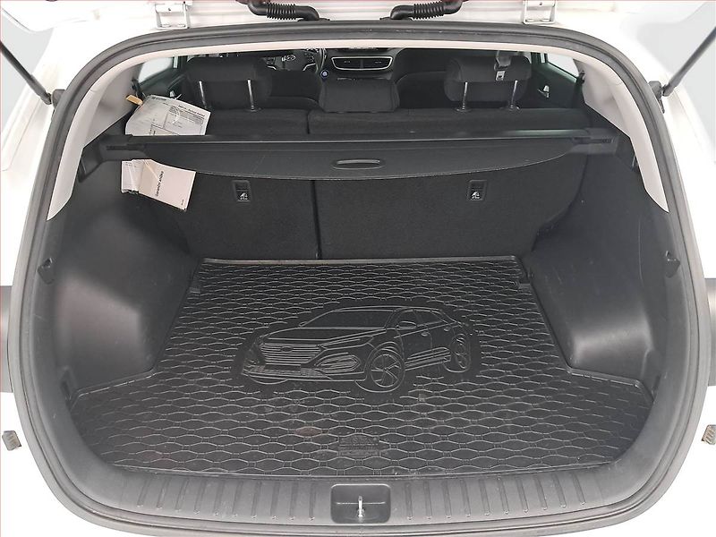 Hyundai Tucson (2020) Adventure 1.6 GDI, ČR,1.maj - fotka 13 z 18