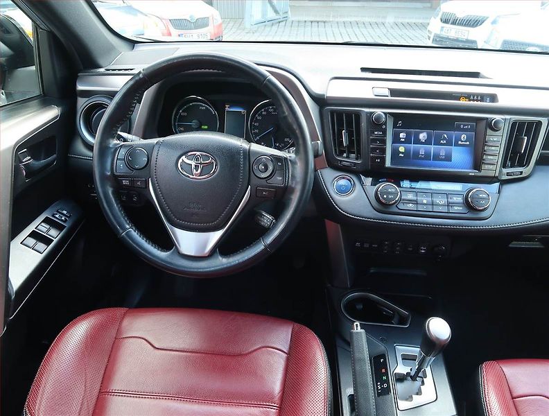 Toyota RAV4 (2018) 2.5 Hybrid, 4X4, Automat - fotka 7 z 16