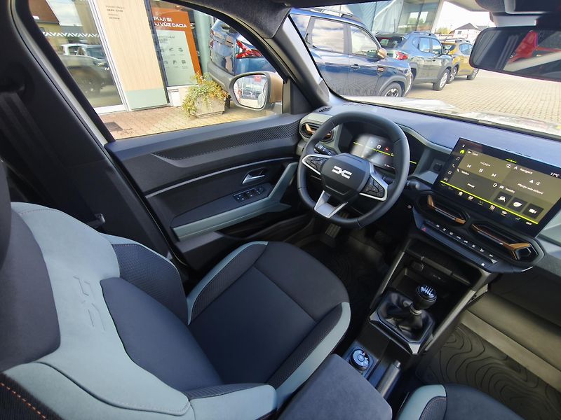 Dacia Duster Extreme mild hybrid 130 4x4 - fotka 7 z 30