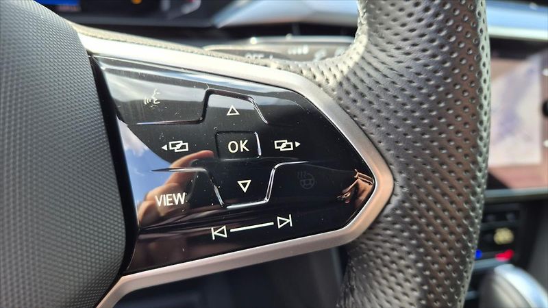 Volkswagen Arteon 2,0 TDi 110 Kw  Shooting Brake - fotka 13 z 27