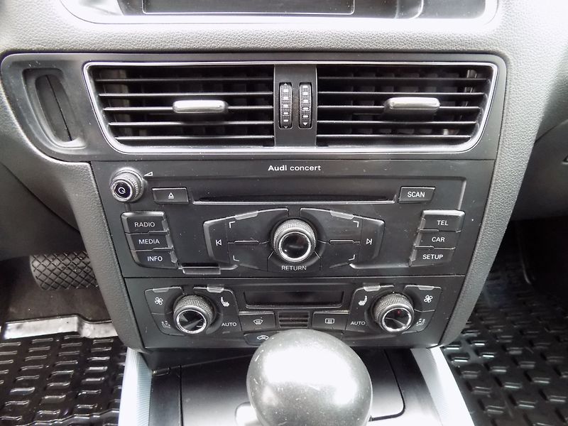 Audi Q5 (2010) 2.0TDI/4x4/Bi-xenon/LED/ - fotka 25 z 38