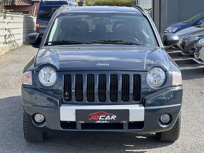 Jeep Compass 2.0CRD LIMITED 4x4 KŮŽE NAVI - fotka 2 z 44