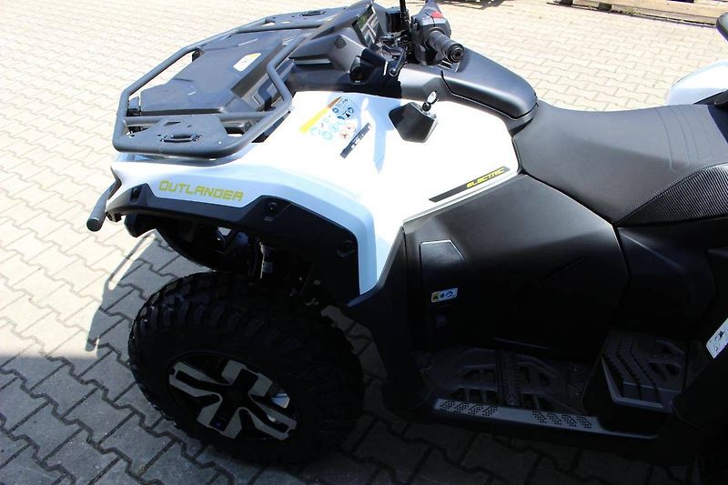 Can-Am (2026) Outlander MAX Electric T3b MY2 - fotka 8 z 10