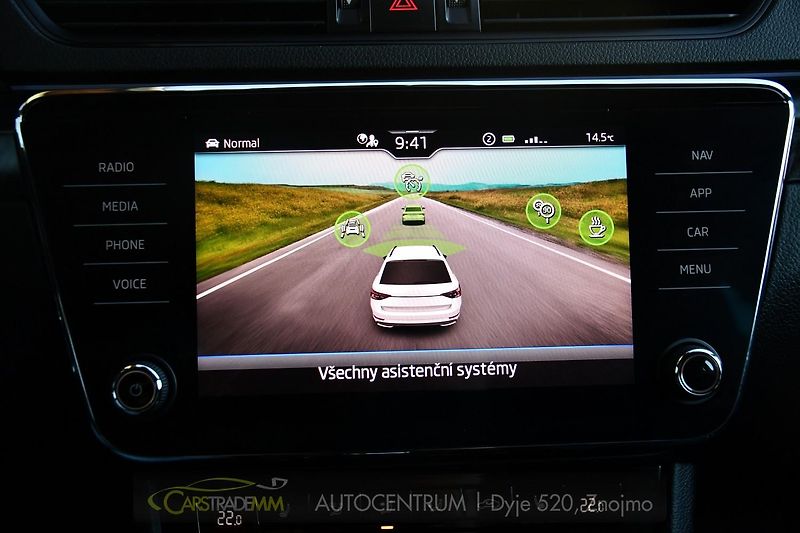 Škoda Superb 2,0TDI SPORTLINE DSG ČR 1.MAJ  - fotka 45 z 56