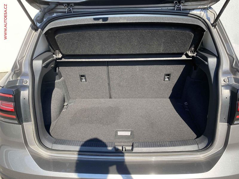 Volkswagen T-Cross (2021) 1.0 TSi, 2.maj,ČR, Style - fotka 8 z 18