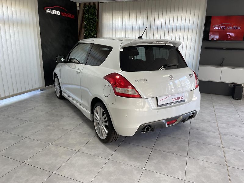 Suzuki Swift 1.6 i 100kW SPORT REZERVACE  - fotka 8 z 21