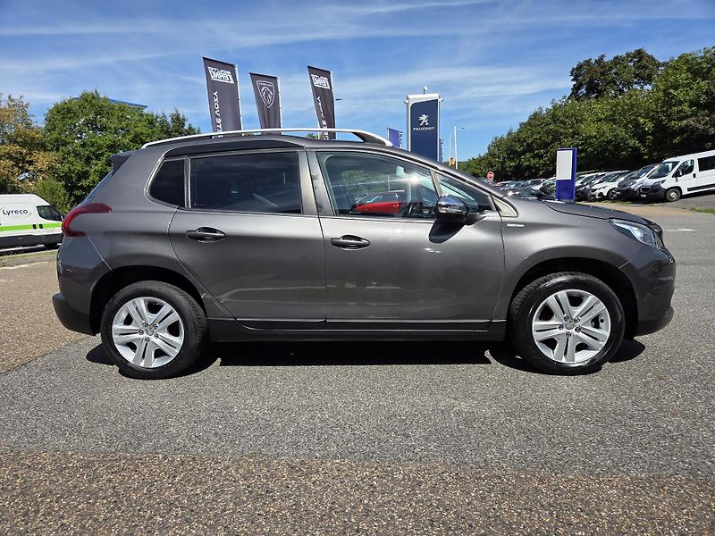 Peugeot 2008 (2019) 1.2 PT 110 ALLURE EAT6 - fotka 6 z 25