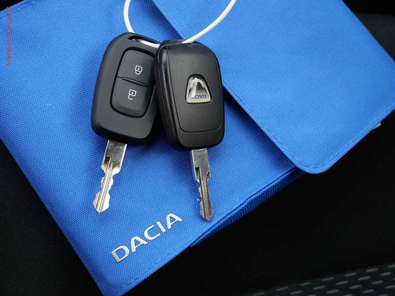Dacia Duster (2020) 1.5 dCi, ČR, AC, park.asist - fotka 18 z 19