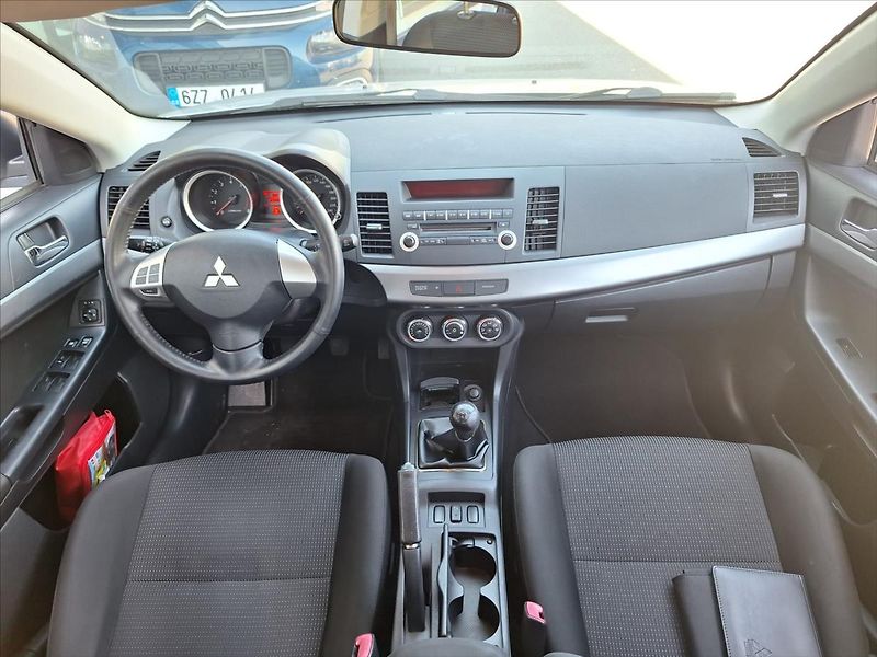 Mitsubishi Lancer 1,6   poctivý komplet servis - fotka 7 z 16