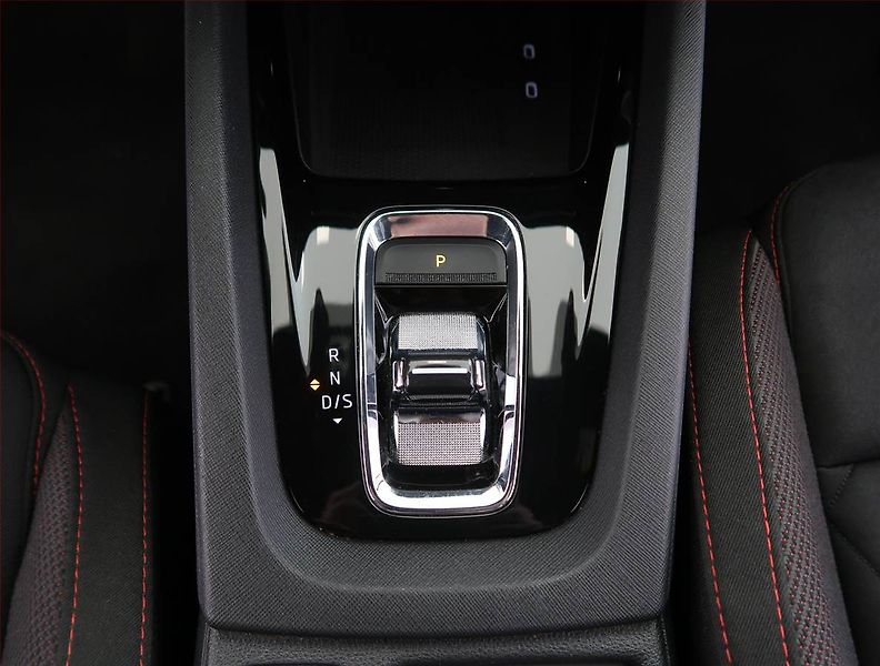 Škoda Octavia (2022) RS 2.0 TDI, digi klima - fotka 13 z 29