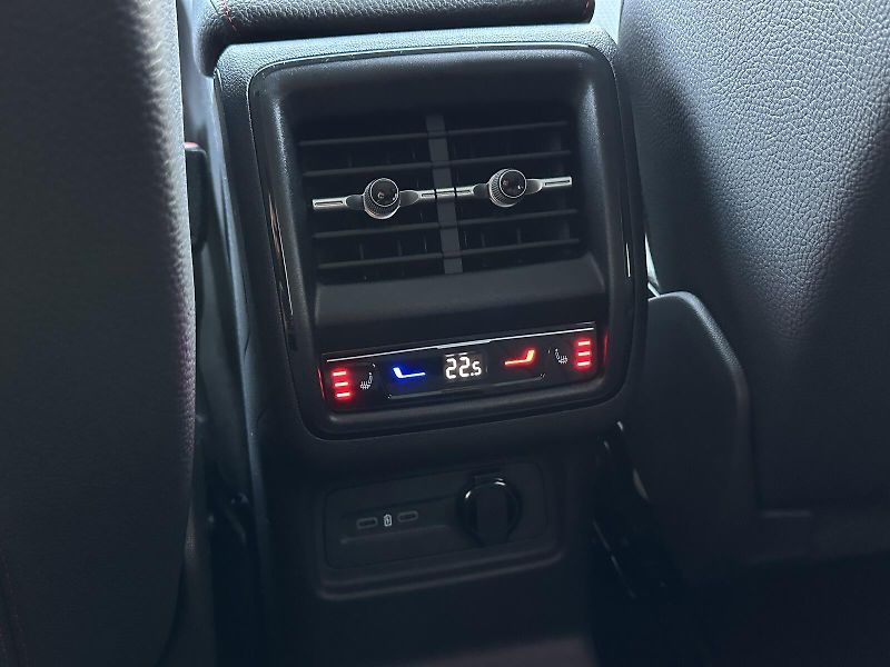 Škoda Kodiaq RS 265PS 2.0TSi 4x4 DSG Matrix - fotka 43 z 50