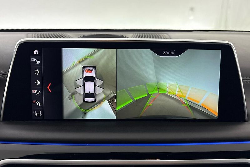 BMW Řada 7 750d xDrive - fotka 22 z 29