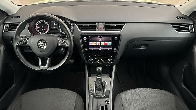 Škoda Octavia 2.0 TDI DSG 4x4 Style Combi - fotka 8 z 25