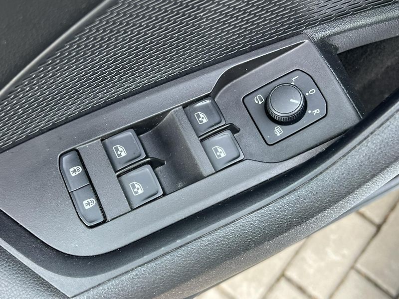 Škoda Octavia (2021) 1.5TSI 110kW STYLE TAŽNÉ  - fotka 18 z 25