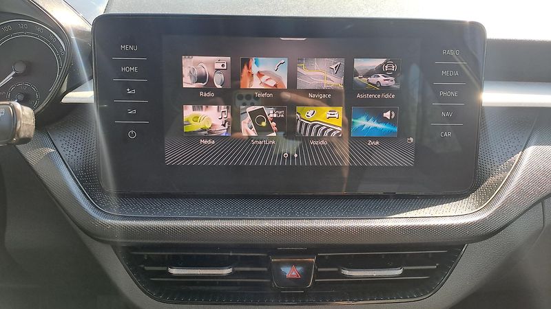 Škoda Fabia 1.0 TSI Comfort+NAVI - fotka 25 z 26