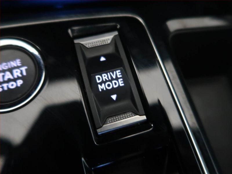 Peugeot 3008 (2023) GT e-Hybrid 225 - fotka 17 z 17