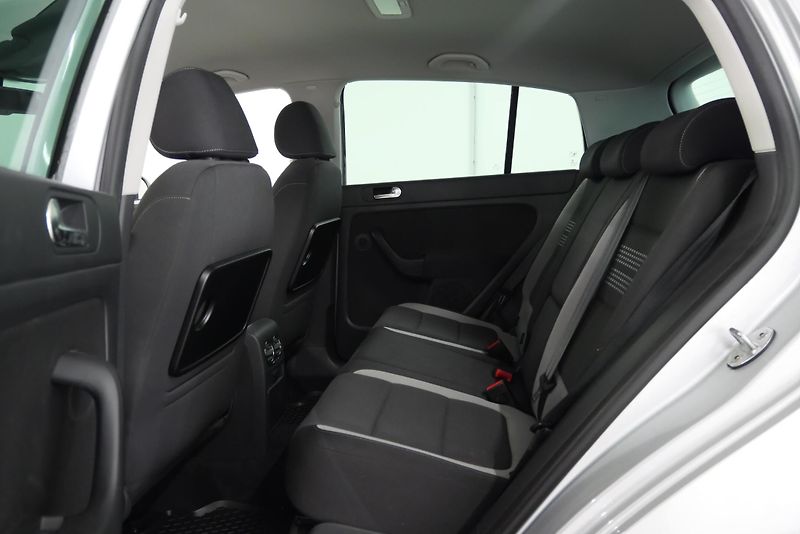 Volkswagen Golf Plus - fotka 24 z 27