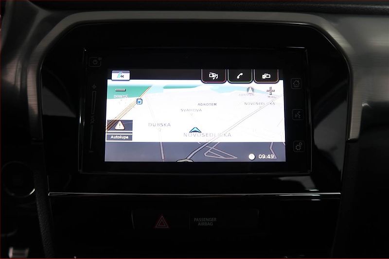 Suzuki Vitara (2017) 1.4 BoosterJet, 4X4 - fotka 17 z 19